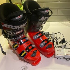 Atomic redster PRO110 racing boots w/heated insole